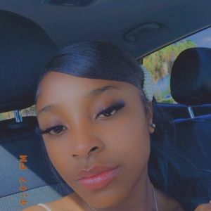 Meet your Posher, Sabriya